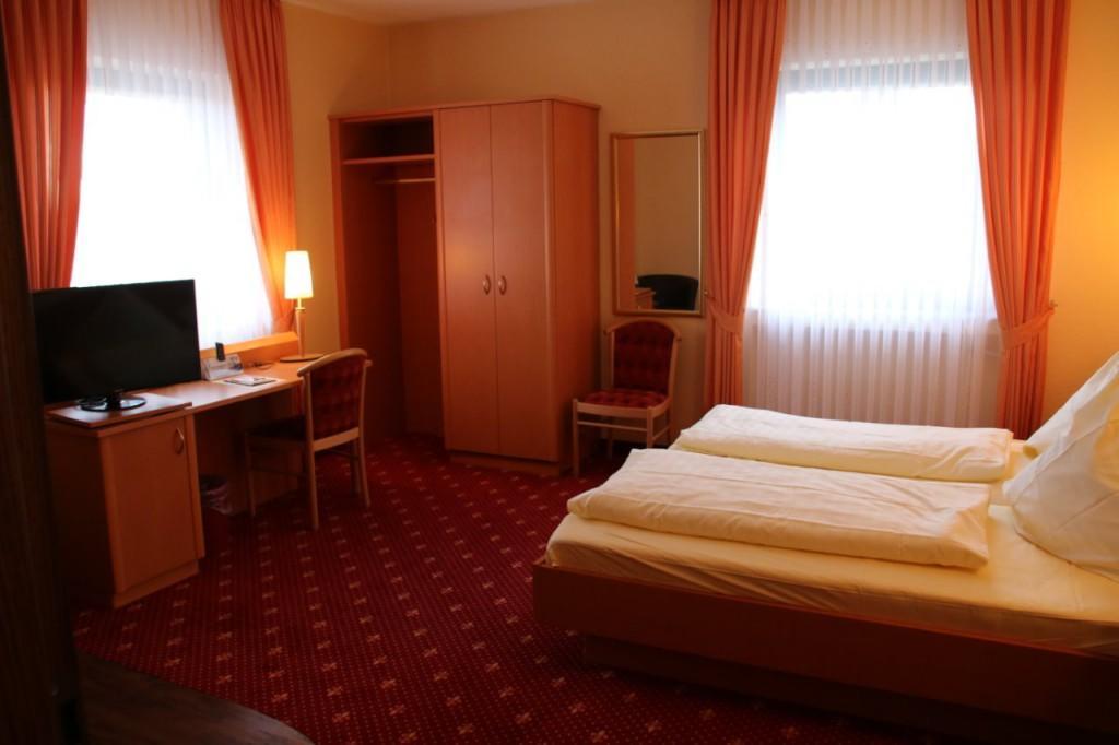 Landgasthof Hotel Bechtel Zella Extérieur photo