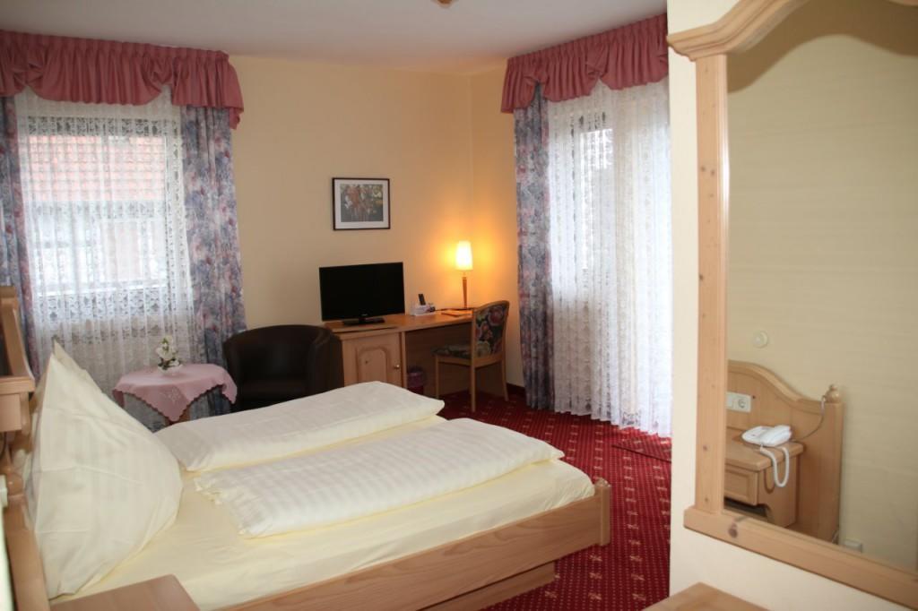 Landgasthof Hotel Bechtel Zella Extérieur photo